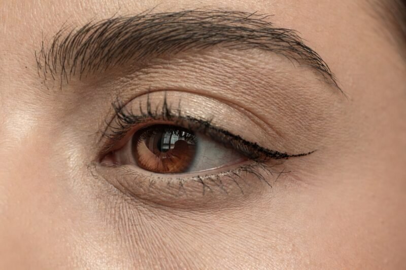Eyeliner Tips You Need To Know Before Using It On Eyes Matured With Time